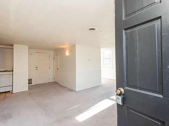 2nd image of 29 Wisteria St #1