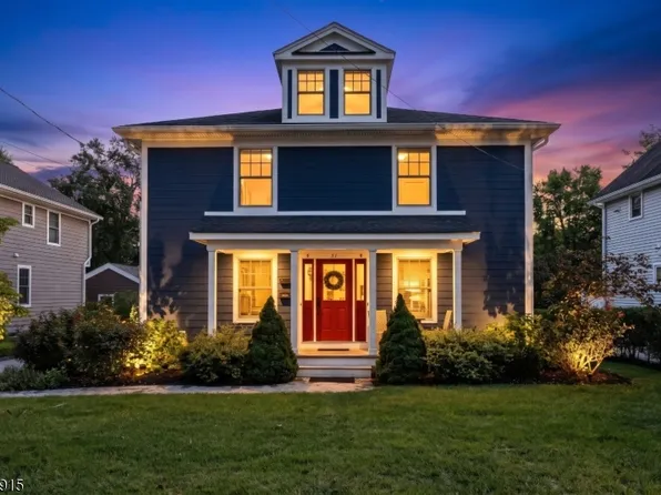 51 Summit Ave #A, Chatham, NJ 07928