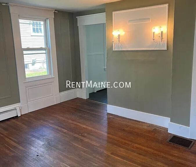 198 Center St #1 — Photo 3