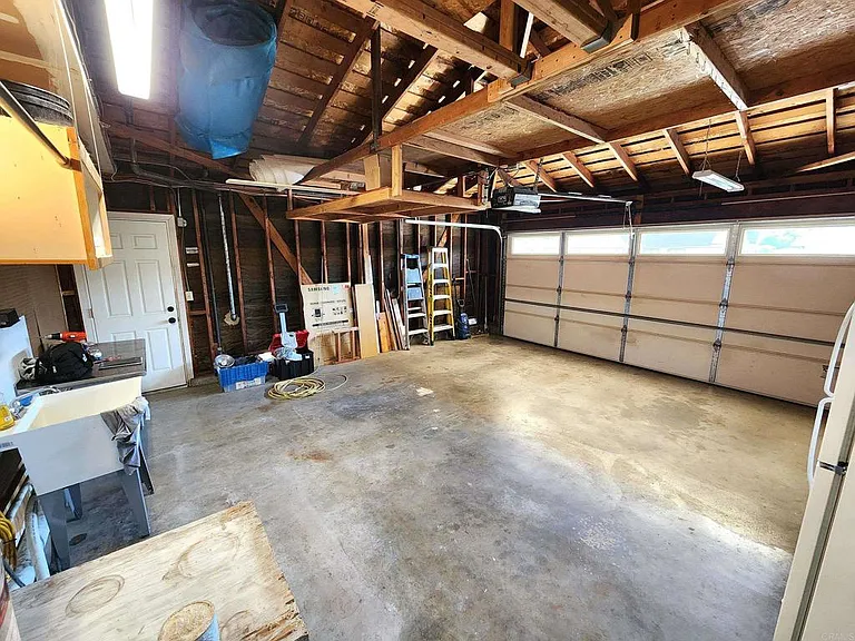 80 Lucas Ct — Photo 29