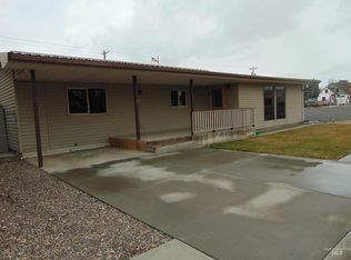 73 SW 2nd St, Ontario, OR 97914