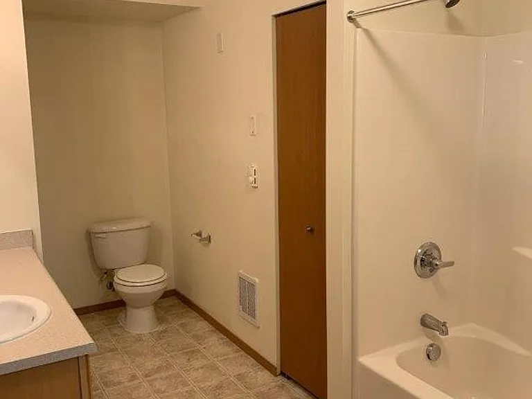 Belleau Woods Apartment Homes — Photo 29