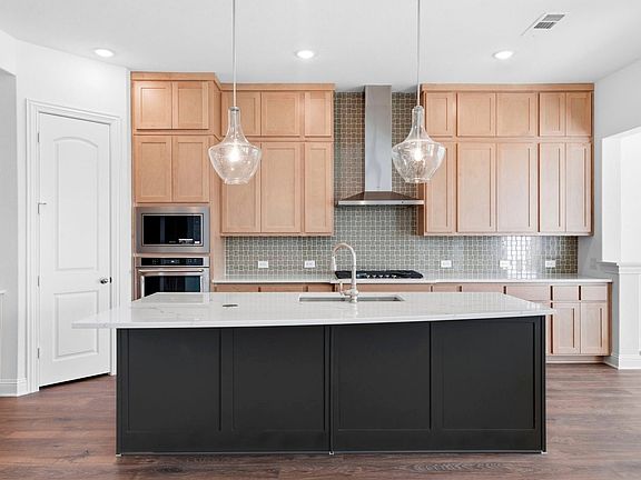 7th image of this home