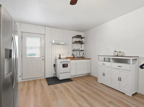 209 S Fernwood St, West Covina, CA 91791