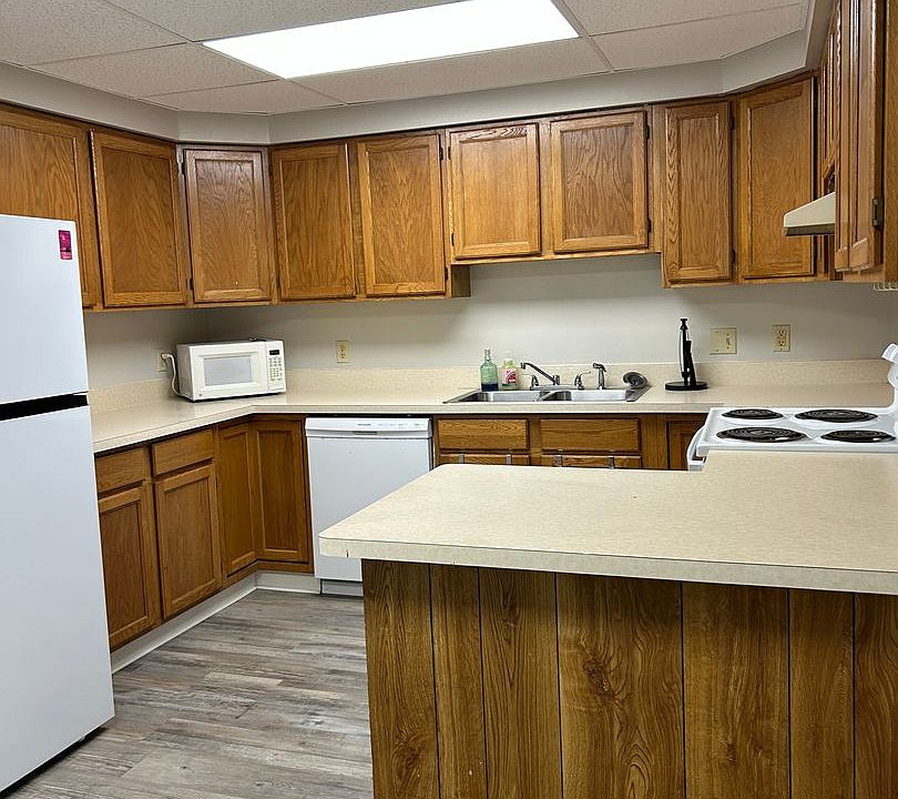 1st image of 153 W Seneca St #1