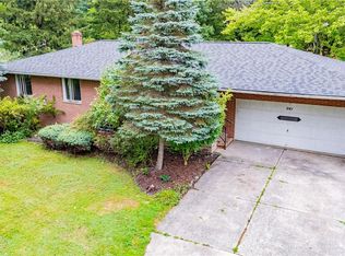 941 Archer Rd, Bedford, OH 44146