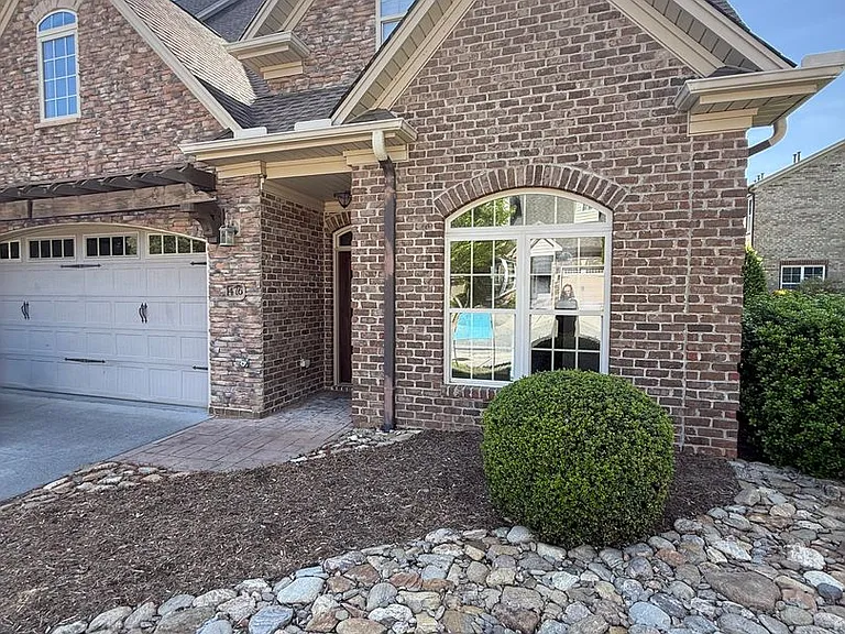 1476 Neville Gardens Ln — Photo 3