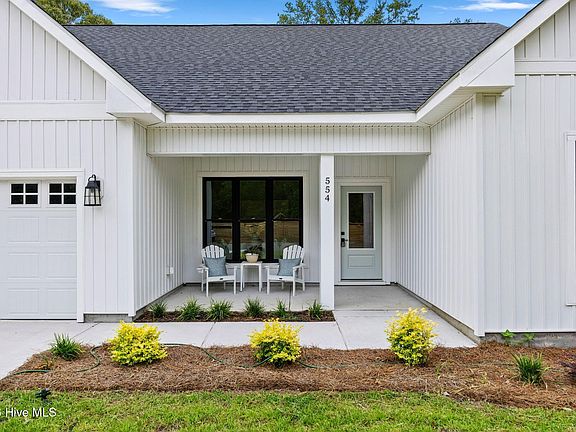 4th image of 554 Sanctuary Point SW