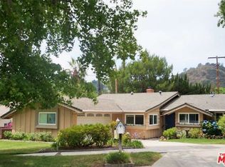 9529 Creemore Dr, Tujunga, CA 91042