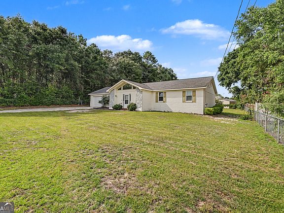 4th image of 1437 Brown Rd