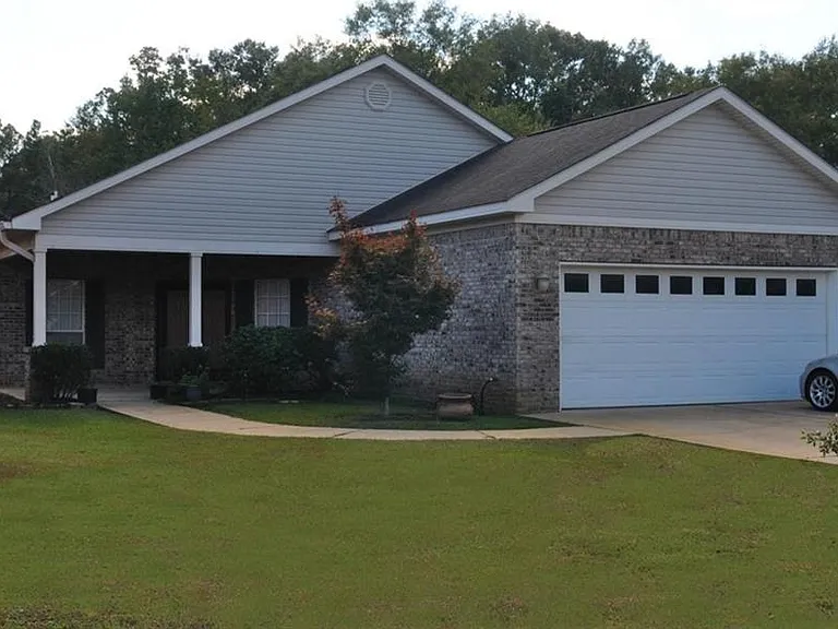 7893 Park Place Dr N — Photo 1