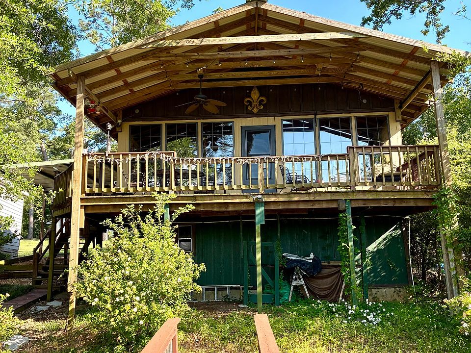 1st image of 822 Captain Kidd Dr