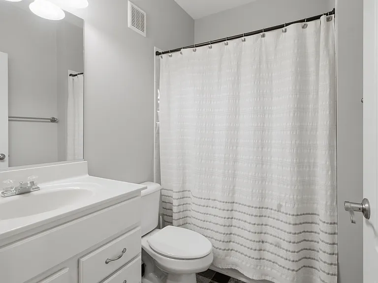 5500 Goose Pond Ln #1A — Photo 28