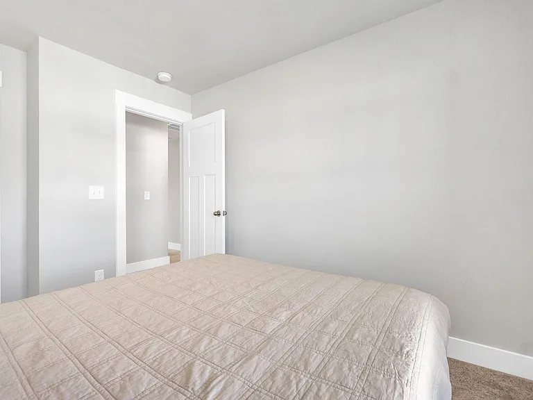 119 Shallons Dr — Photo 31
