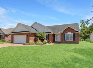 4720 Miranda Dr, Newburgh, IN 47630