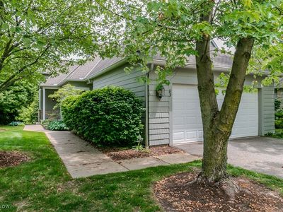 83 Haskell Dr, Bratenahl, OH, 44108