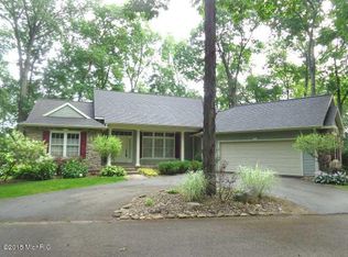 2965 White Oaks Rdg, Buchanan, MI 49107
