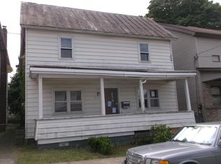 522 E Chestnut St, Hazleton, PA 18201