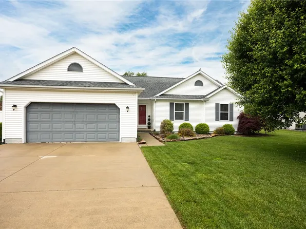 2807 Deerhaven Dr, Effingham, IL 62401