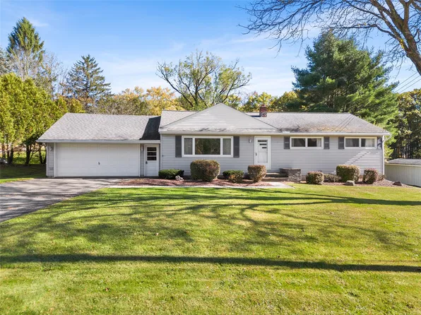 195 Hillside Ter, Endwell, NY 13760