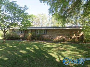 3685 Bob Jones Rd, Scottsboro, AL 35769