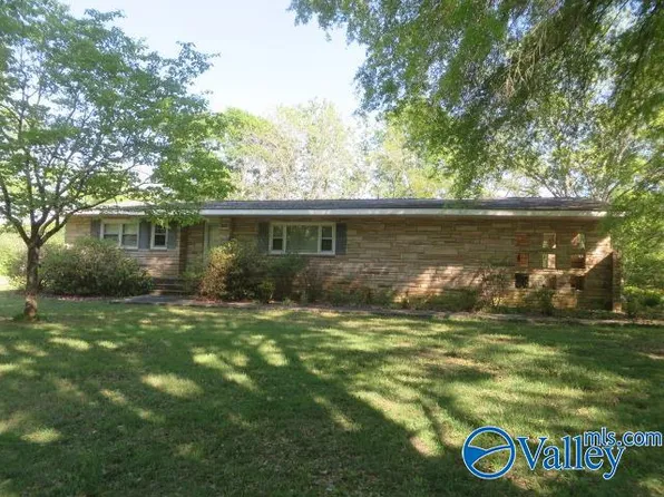 3685 Bob Jones Rd, Scottsboro, AL 35769