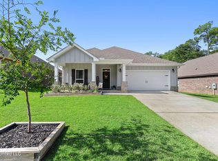 5342 Overland Dr, Biloxi, MS 39532