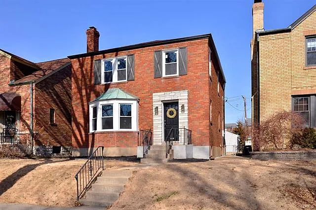 6041 Pernod Ave photo 1