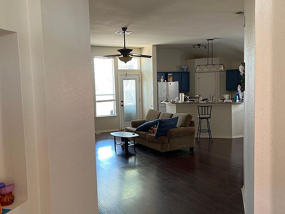 3rd image of 1055 Port Sullivan Dr