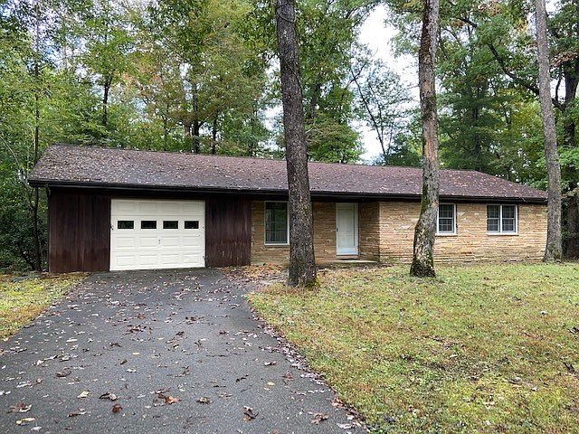 2nd image of 69 Laurel Dr