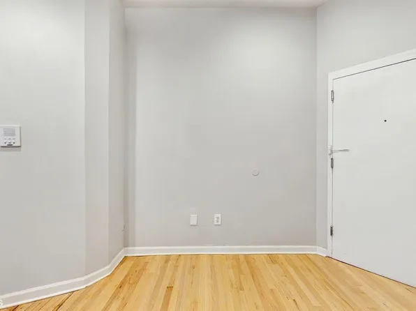 244 Webster Avenue image 6 of 25