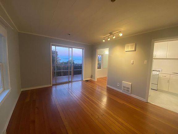3rd image of 52 Darrell Pl #A
