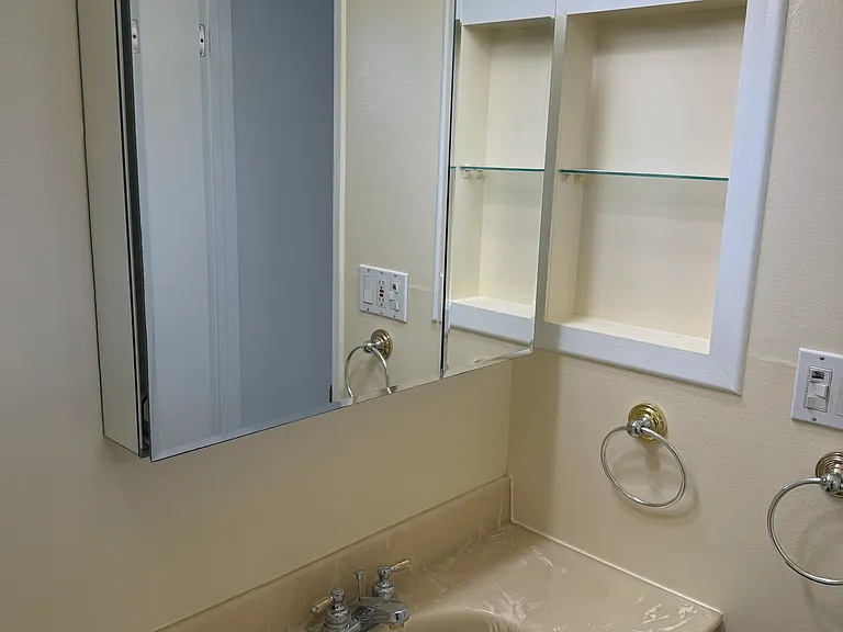 891 Rosewood Ave — Photo 35