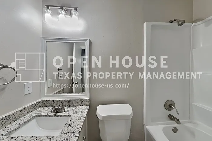 28811 Stapleford St — Photo 17