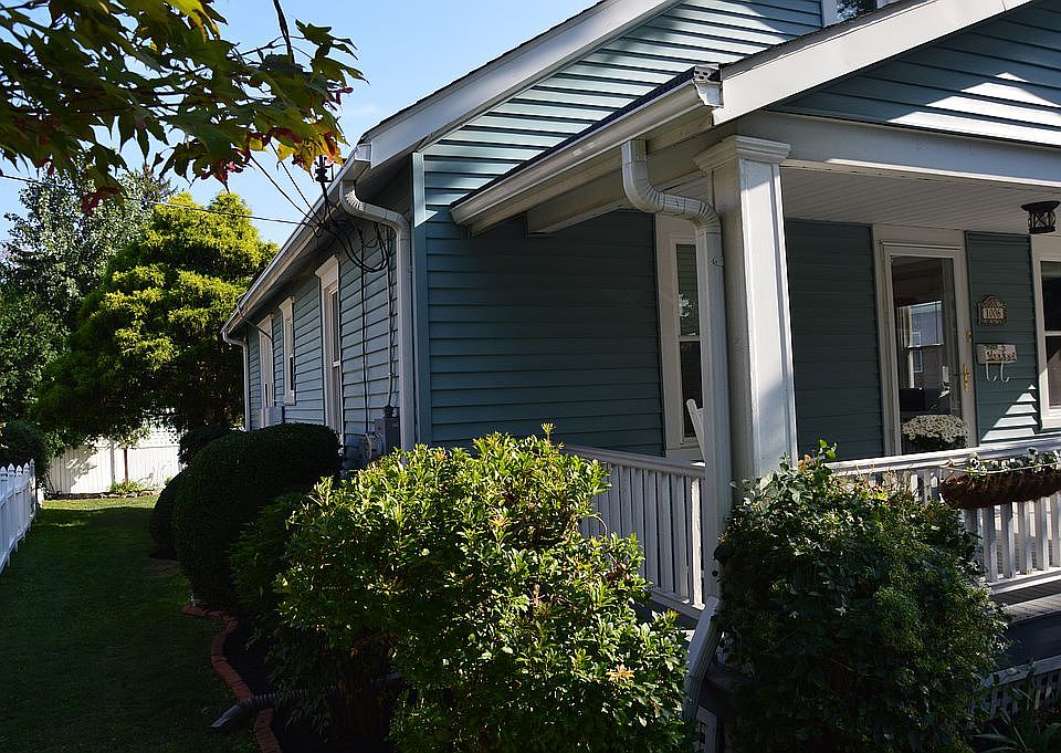 1st image of 1006 Fairview Ave