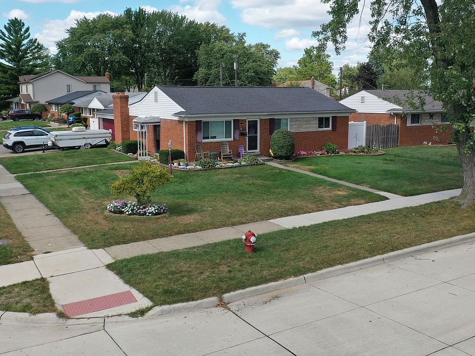 1st image of 38519 Hartwell Dr