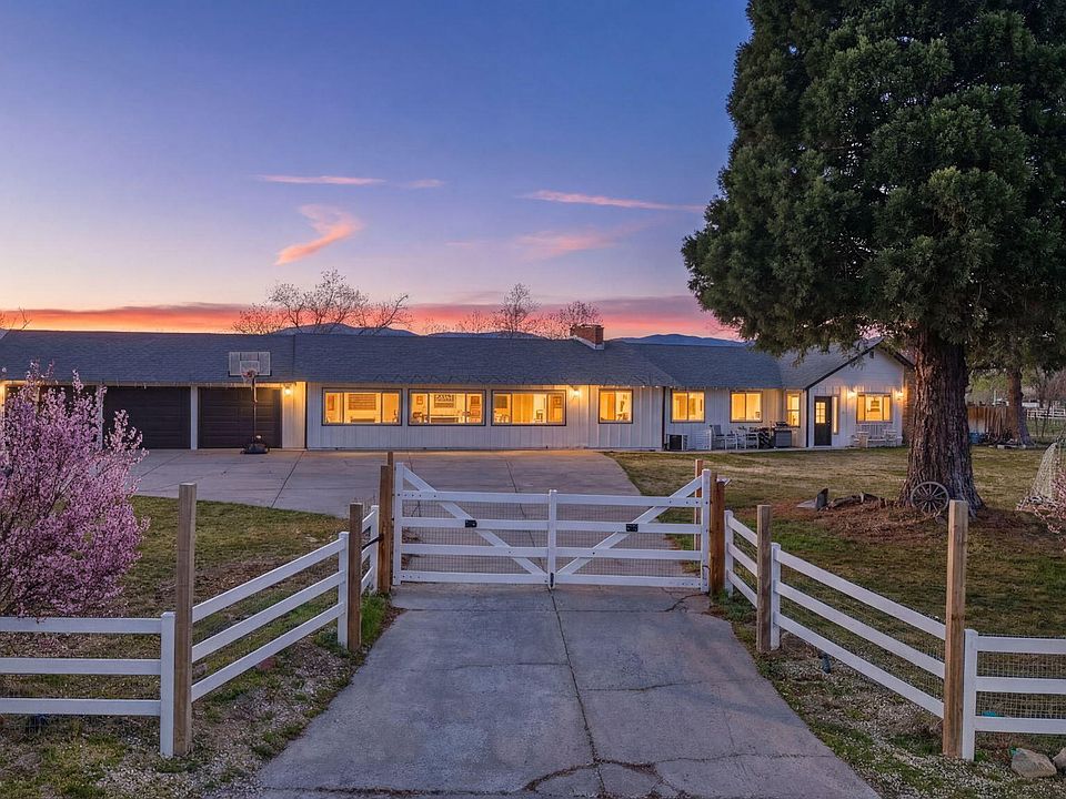 1st image of 500 Sierra Manor Dr