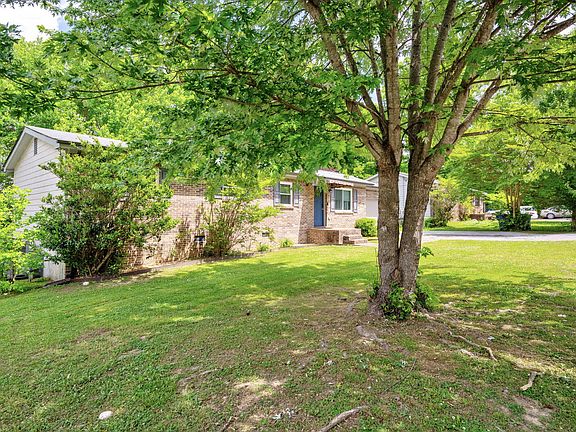 4th image of 8329 Iris Rd