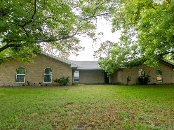 108 Brookshire St, Powell, TX 75153
