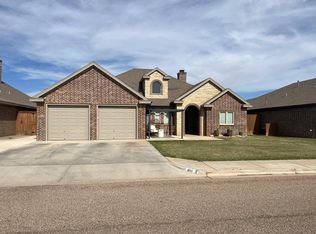 810 Avenue T, Shallowater, TX 79363