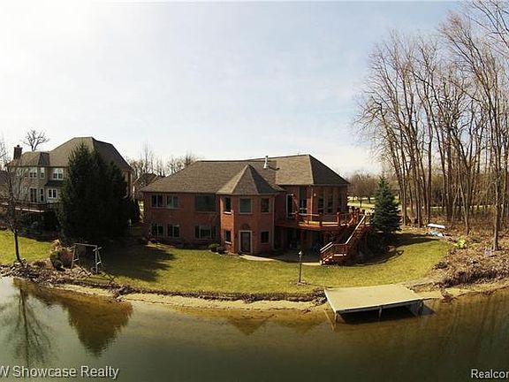 2nd image of 9681 Steep Hollow Dr