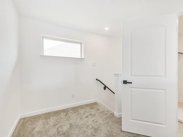 15203 Lake Powell Dr — Photo 31