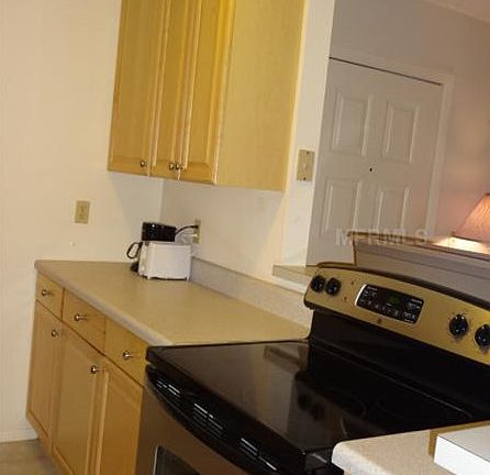3rd image of 3205 Fox Chase Cir N APT 103
