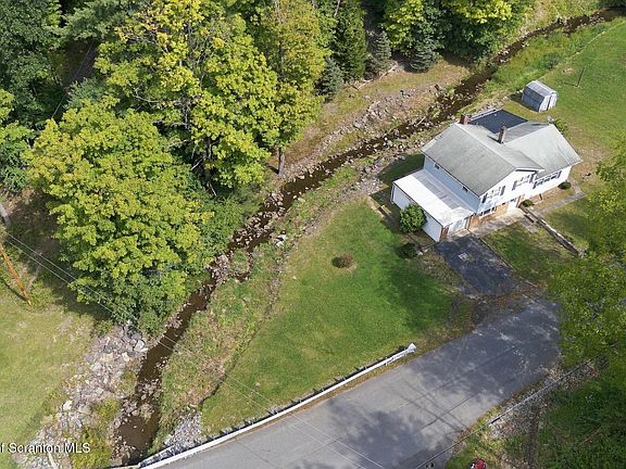 4th image of 10034 Bridge Ln
