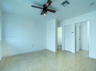 10622 SW 183rd St, Miami, FL 33157