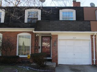2105 Stoney Brook Ct, Flint, MI 48507