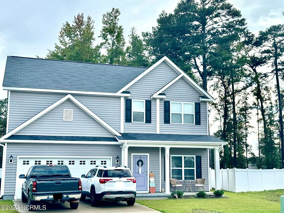 1st image of 211 Sequoia Dr