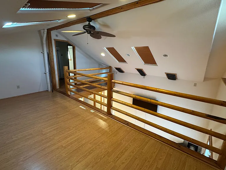 225 Mission View Dr — Photo 13
