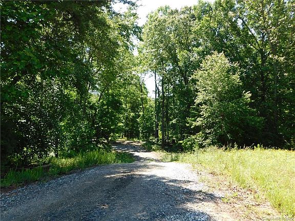 3rd image of 7863 Ridgeview Dr