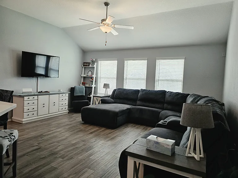 1312 Trumpet Dr — Photo 4